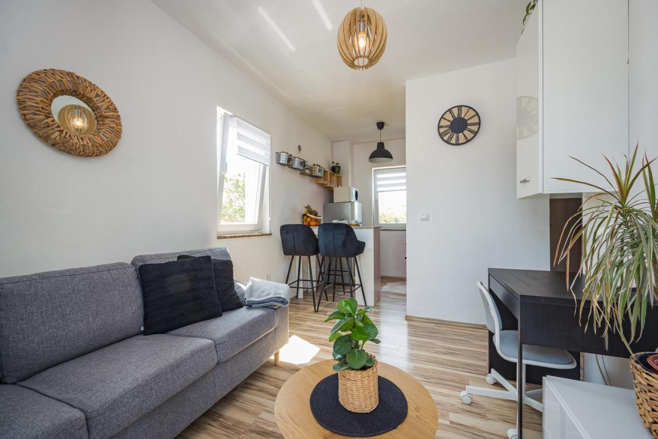 Studio Apartman Marly Leilighet PUY Eksteriør bilde